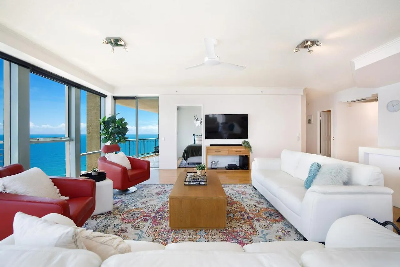 Resort style 3br unit w/ huge entertainers balcony Gold Coast Australien